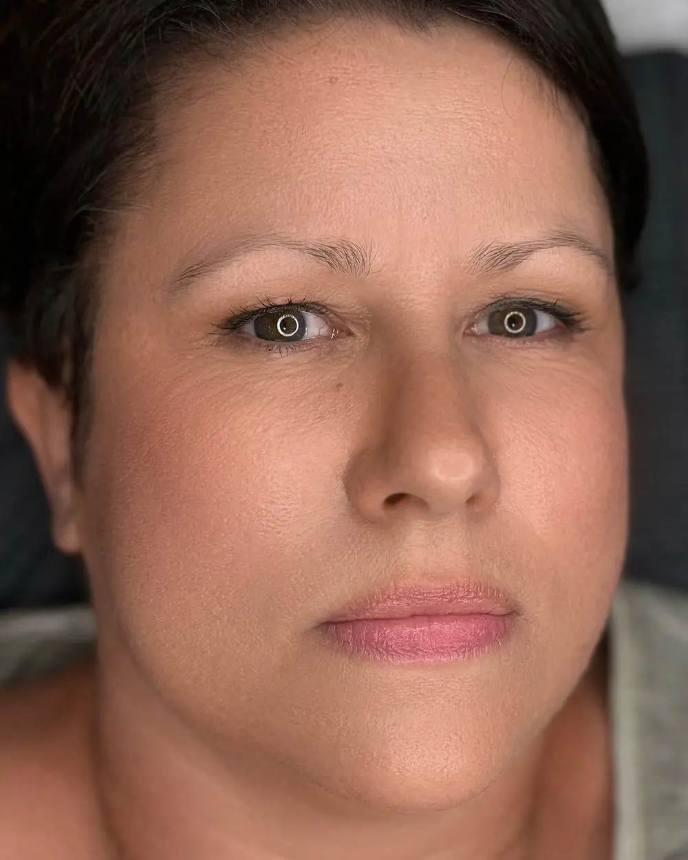 Caso real de microblading pelo a pelo en BLUSH Estética Málaga